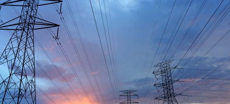 STF CONSIDERA INCONSTITUCIONAL ICMS COM ALÍQUOTA MAIOR PARA ENERGIA ELÉTRICA E TELECOMUNICAÇÕES